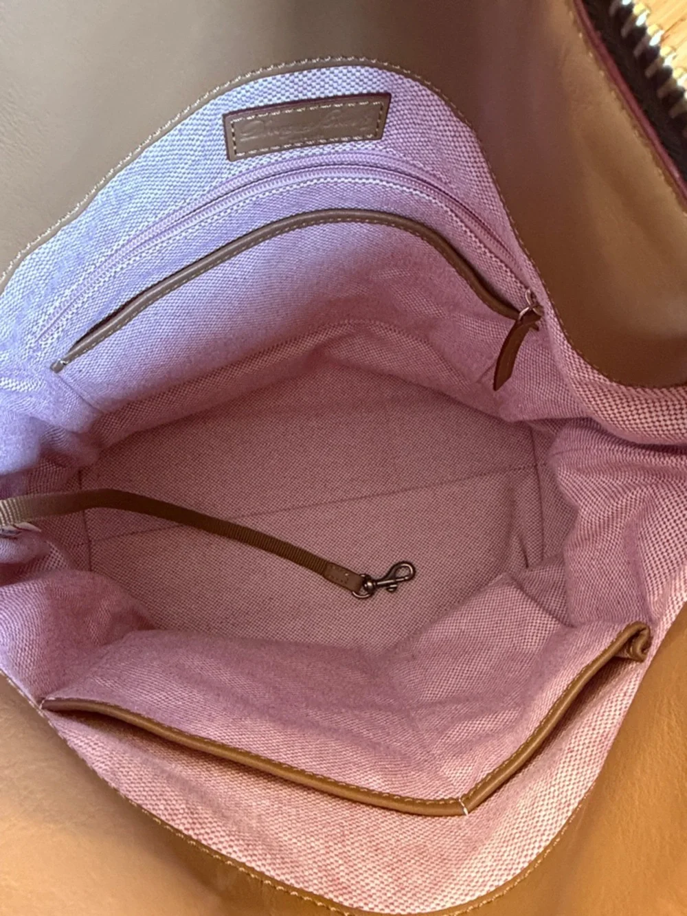 Dooney and Bourke McKenzie hobo Taupe Smooth Leather Vachetta Trim & Handles EUC - Picture 6 of 16